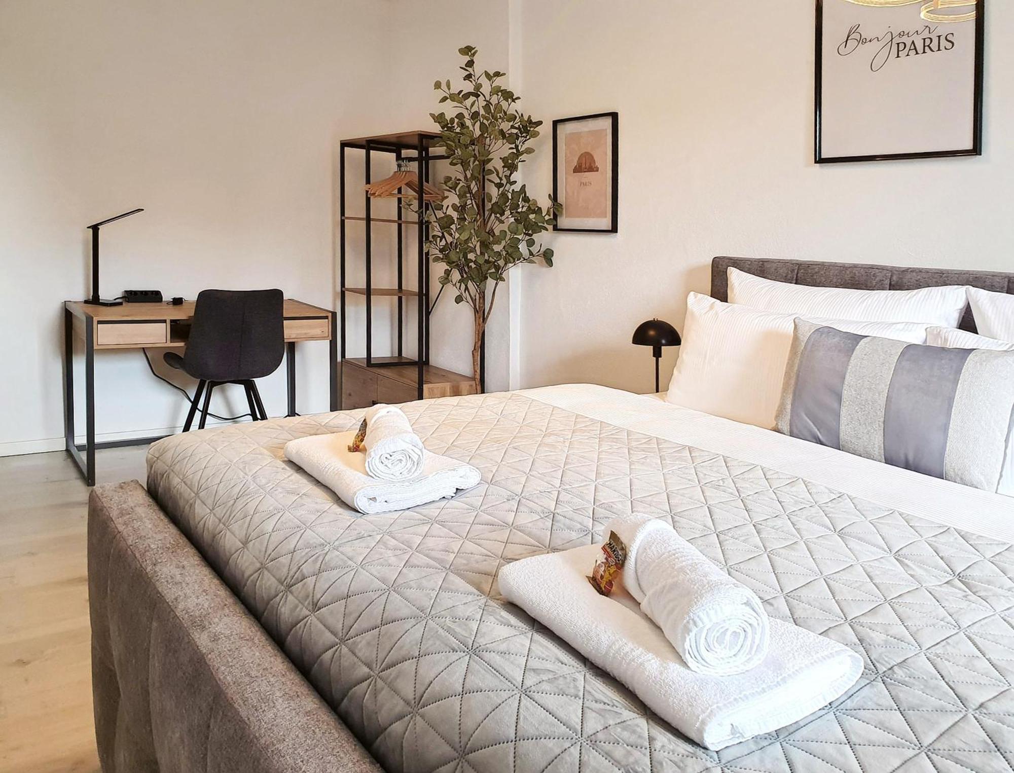 Livation - Apartments Hamm-Mitte - 2 Zi - Nespresso - Smarttv - Freewifi - Ausgestattete Kueche - 24H Check-In - Bis 4 Pers Pro Apartment Hamm  Buitenkant foto